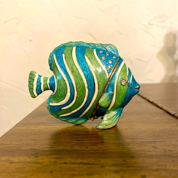 Jewelry - Tropical Fish Trinket Box encrusted with Swarovski crystals NEW W/ Necklace